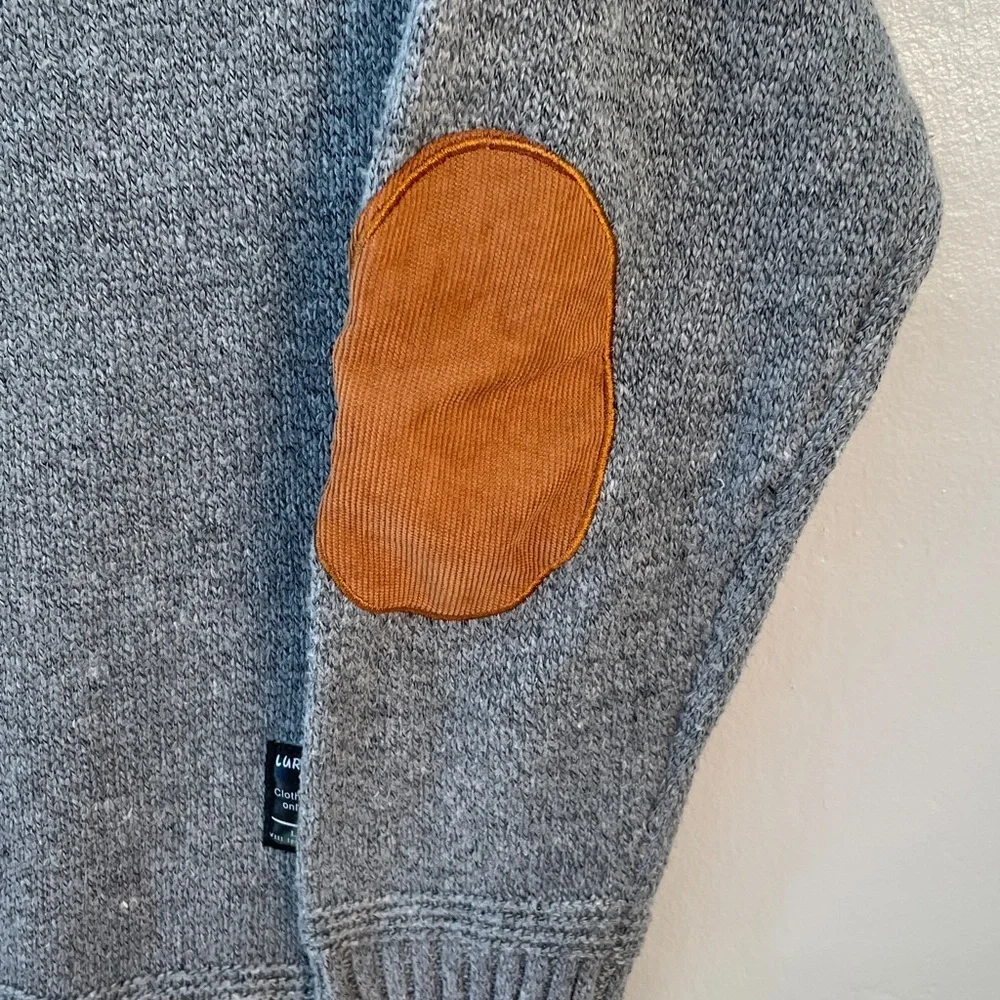 Winter Men's Chunky Vintage Grandpa Sweater Crew Neck with Elbow Patch